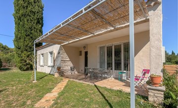 Beautiful home in Fontvieille 2