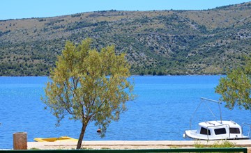 Wohnung in Poljica mit Garten und Terrasse 2