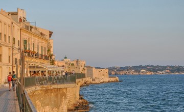2 bedroom amazing home in Siracusa 3