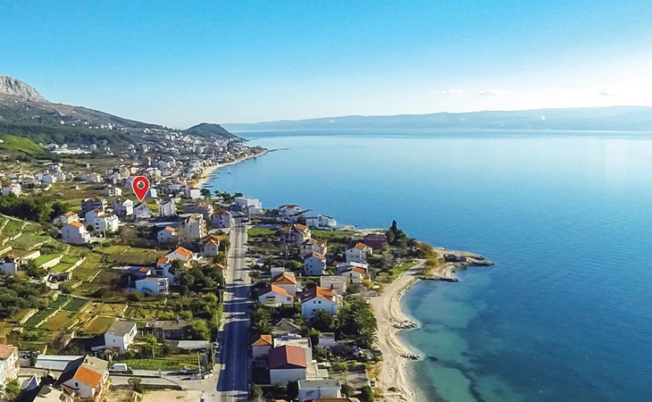 Nice apartment in Podstrana with house sea view 1
