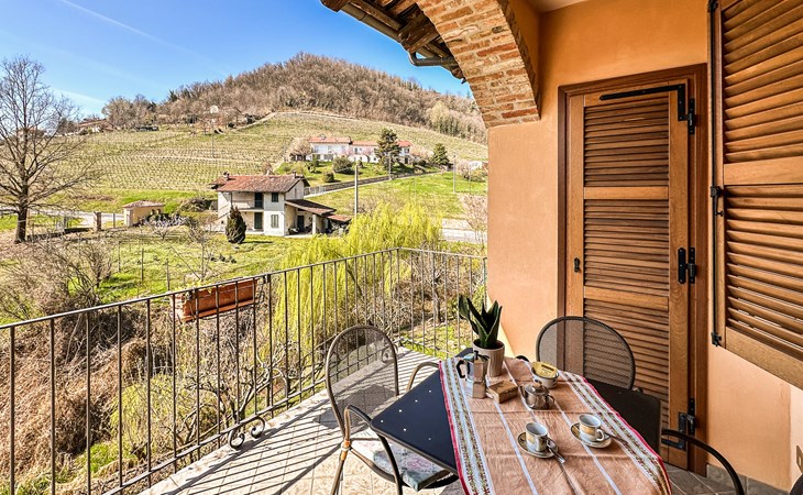 Cozy apartment in Monforte D'Alba with WiFi 1
