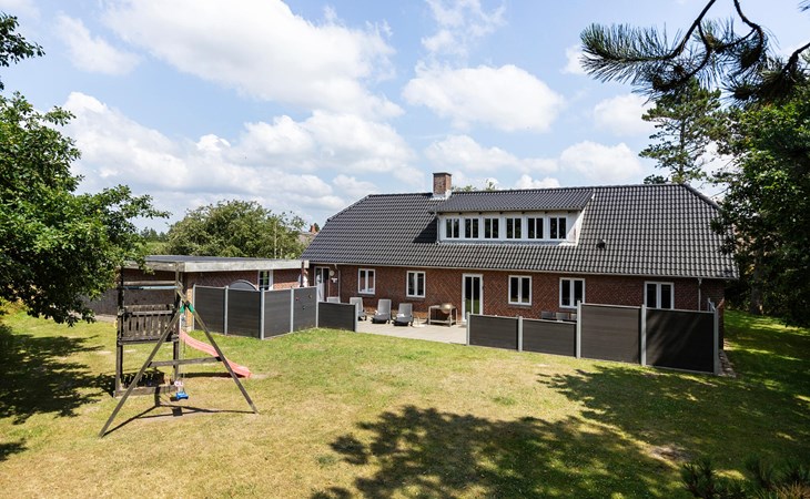 8 bedroom nice home in Rømø 1