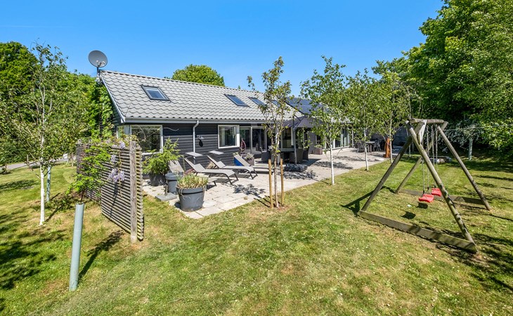 Beautiful home in Tisvildeleje 1