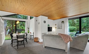Lovely home in Højslev with WiFi 2