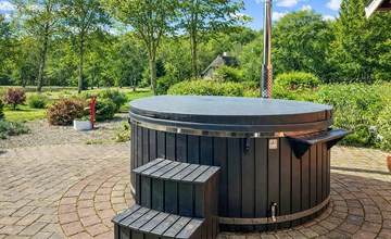 Lovely home in Nordborg with house sea view 3