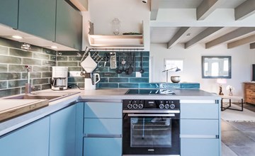 Kleine Reetdachkate 3