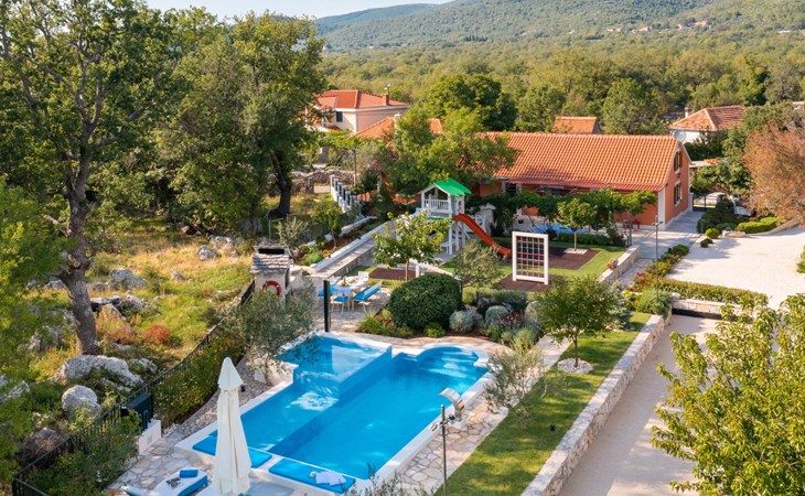 A modern Dalmatian villa 1