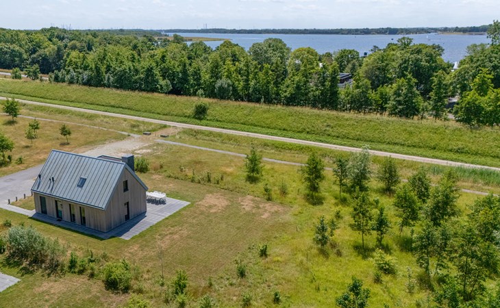 4 bedroom stunning home in Kamperland 1
