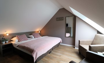 Sfeervol 6p penthouse direct aan de piste 2