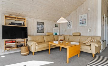 3 bedroom cozy home in Otterup 2
