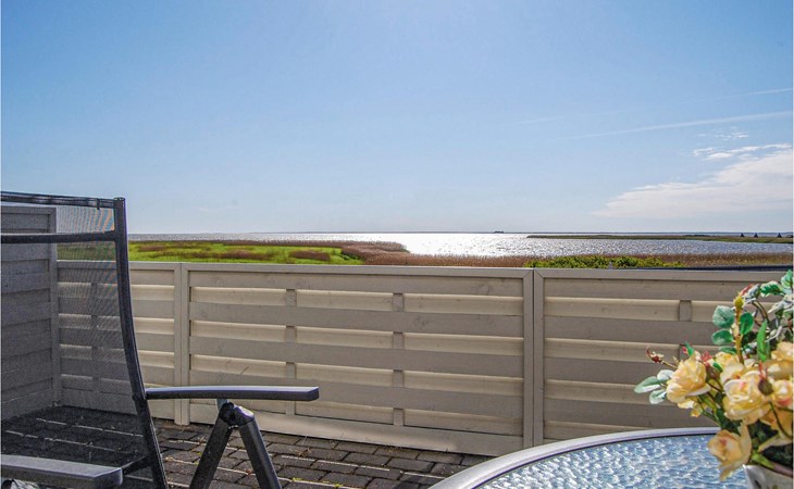 2 bedroom amazing home in Hvide Sande 1
