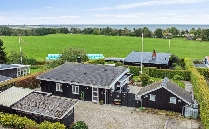 "Yngvy" - 500m from the sea 1