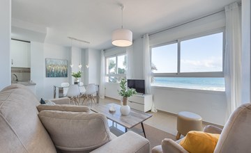 Beach front apartment 3