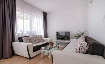 2 bedroom cozy apartment in Bibinje 3