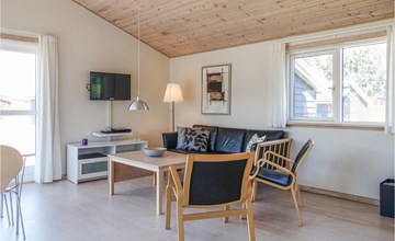 Amazing home in Gudhjem with WiFi 3