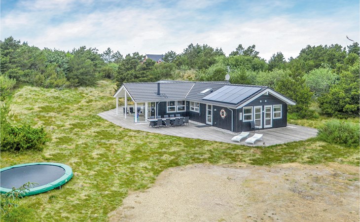 Lovely home in Vejers Strand with sauna 1
