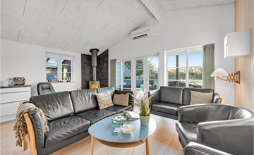 Gorgeous home in Hvide Sande with sauna 3