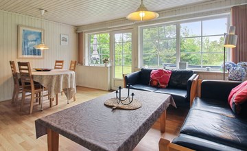 "Ylvi" - 2.8km from the sea 2