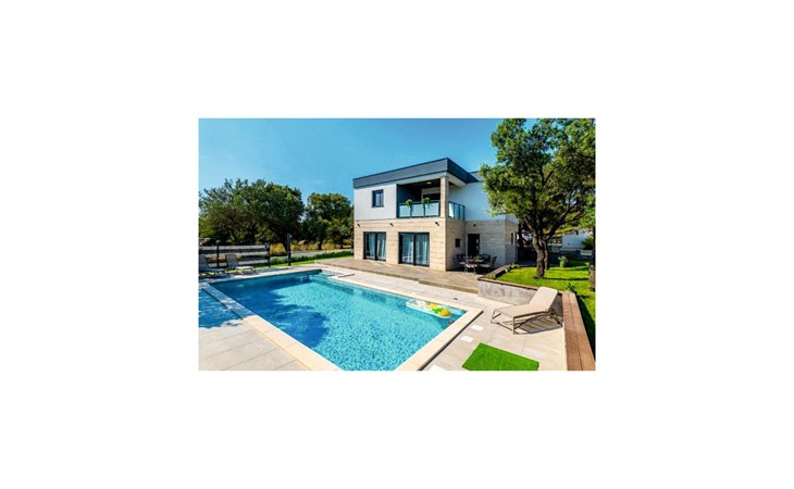 Villa Krstina 1