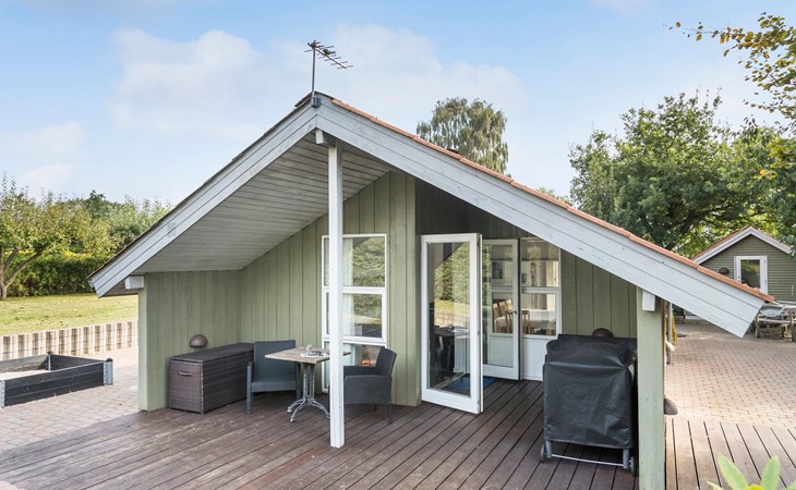 2 bedroom lovely home in Hejls 1