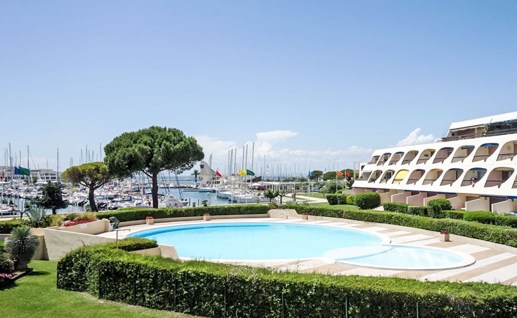 Zwischenstopp im Hafen 1