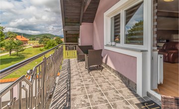 Stunning apartment in Otocac with WiFi 3