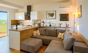 Schöne Wohnung in Medulin mit Möbliertem Balkon 3