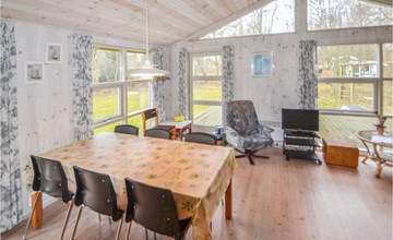 2 bedroom lovely home in Glesborg 2