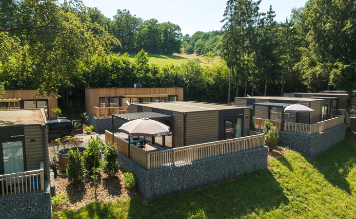 Sauwer Lodge with hot tub | 4 Persons 1