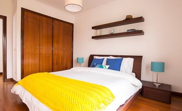 Turmhaus mit freier Garage 2