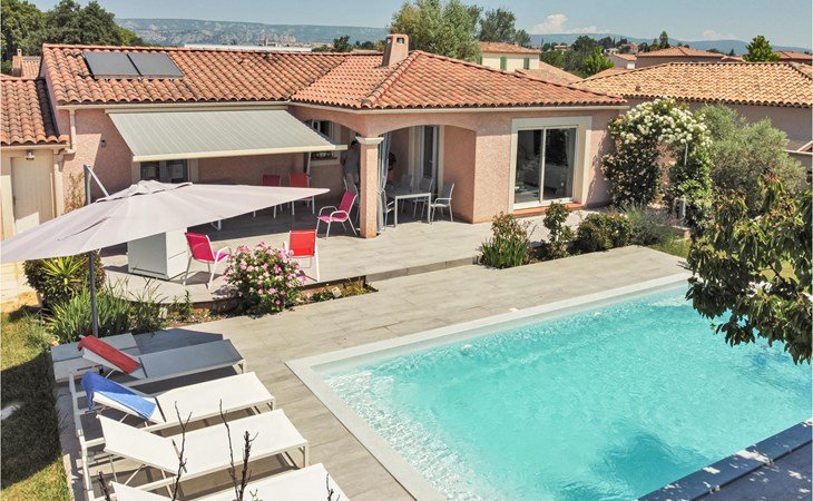 Amazing home in Mallemort 1