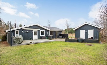 Gorgeous home in Strandby with kitchen 2