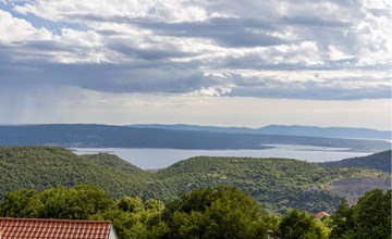 2 bedroom beautiful home in Grizane 2