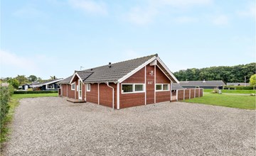 4 bedroom lovely home in Juelsminde 2