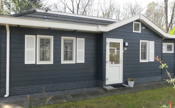 Dotterbloem Chalet with hottub | 4 persons  1