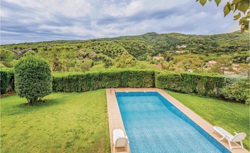 Nice home in Arenys de Munt 3