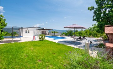 3 bedroom stunning home in Poljica 2