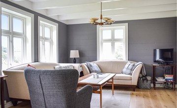 Stunning home in Finnås with kitchen 2