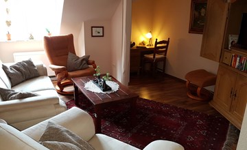 Westrich in guter Ausflugslage 2