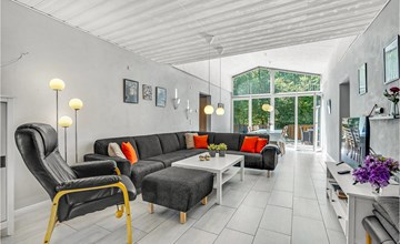 5 bedroom nice home in Toftlund 3