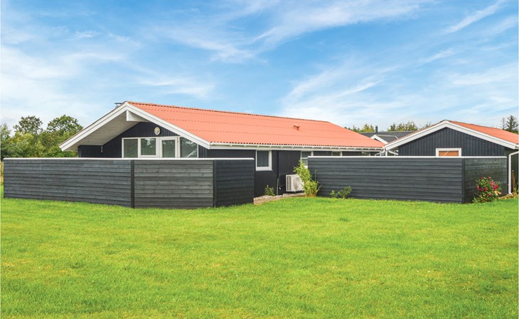3 bedroom cozy home in Hemmet 1