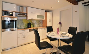 2 bedroom nice apartment in Lovran 3