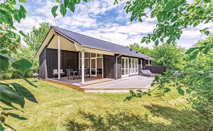 Lovely home in Gørlev with kitchen 1