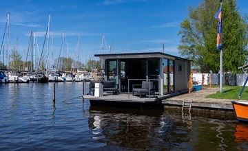 Houseboat Heeg 4 persoons 3