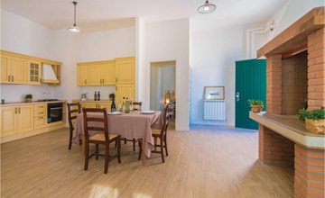 Awesome apartment in Valnogaredo (PD) 3