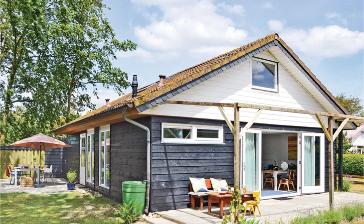 2 bedroom lovely home in Julianadorp 1