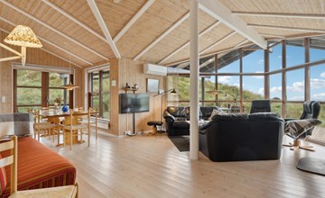 Beautiful home in Saltum 3
