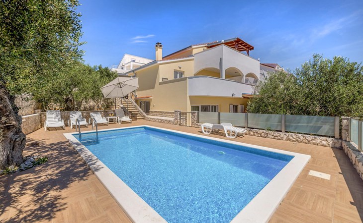 Cozy home in Trogir with private swimming pool, can be inside or outside 1