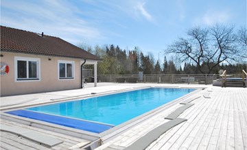1 bedroom gorgeous home in Kosta 2