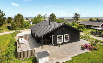 Cozy home in Frederikshavn with kitchen 3